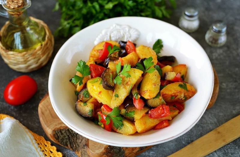 Самые вкусные рецепты как запечь картошку в духовке!🥔