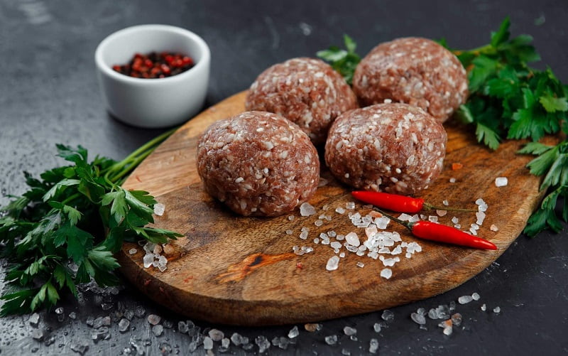 Основные секреты как приготовить самый сочный фарш для котлет!🍴